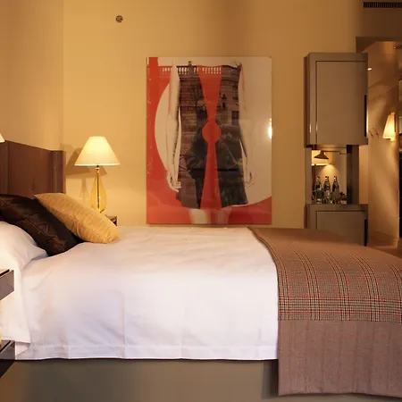 Rocco The Charles Μόναχο