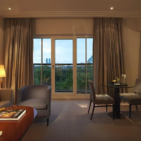 Rocco The Charles Hotel 5*