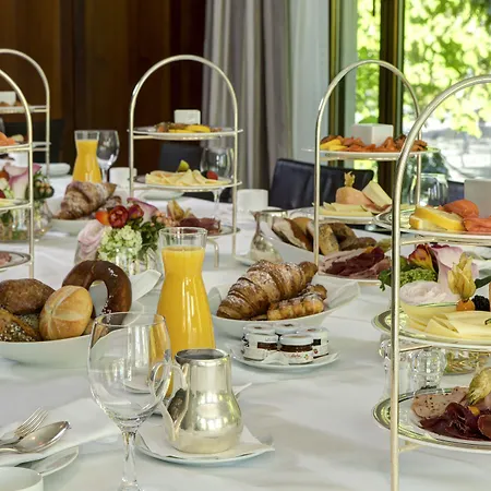 Rocco The Charles מינכן