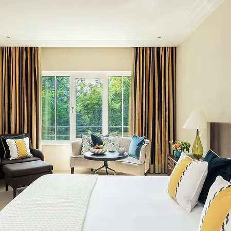 Rocco The Charles 5*