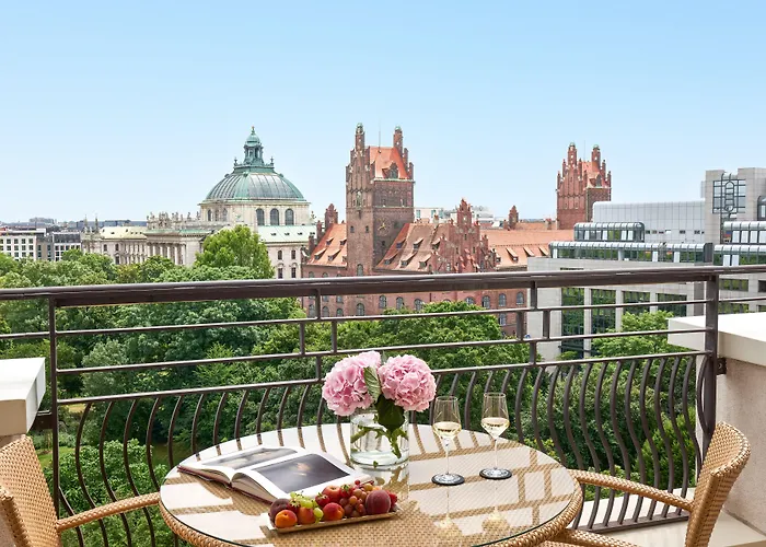 Rocco The Charles Hotell 5*