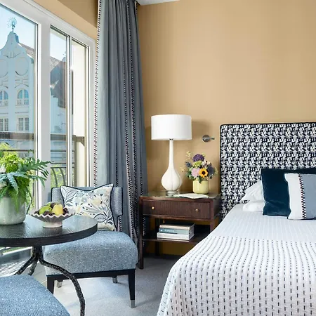 罗科洛克福特查尔斯酒店 酒店