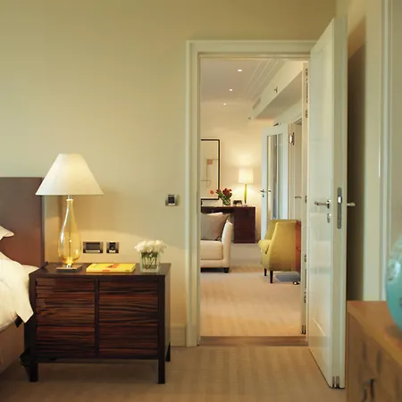 罗科洛克福特查尔斯酒店 酒店 5*