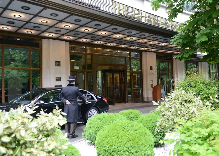 Rocco The Charles Hotel