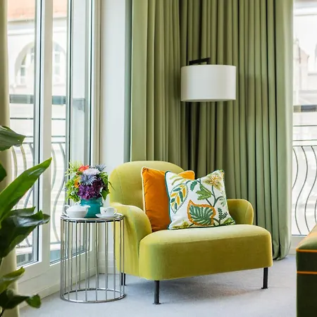 Rocco The Charles Hotel