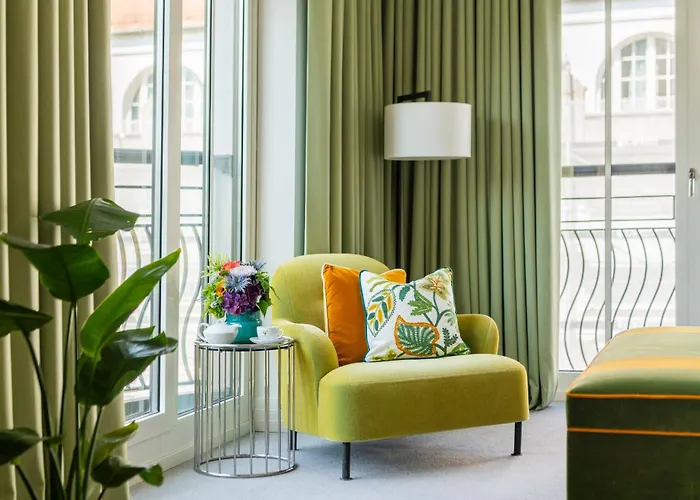 Rocco The Charles Hotel